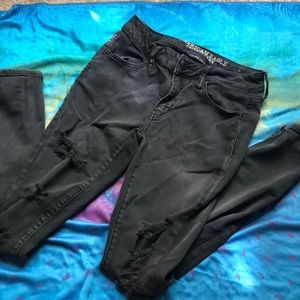 American Eagle destroyed Black Jeggings